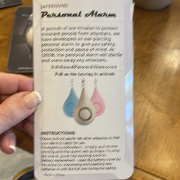 Loud Safe Sound Personal Alarm 125 Decibels - Picture 4 of 7